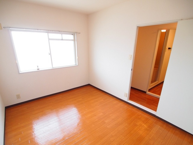 シャトー立田川の内装