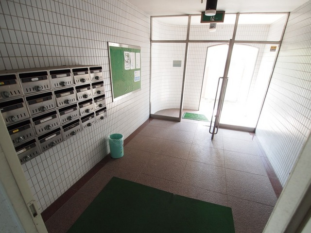 シャトー立田川のエントランス