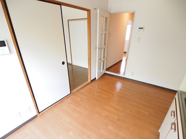 シャトー立田川の居間・リビング