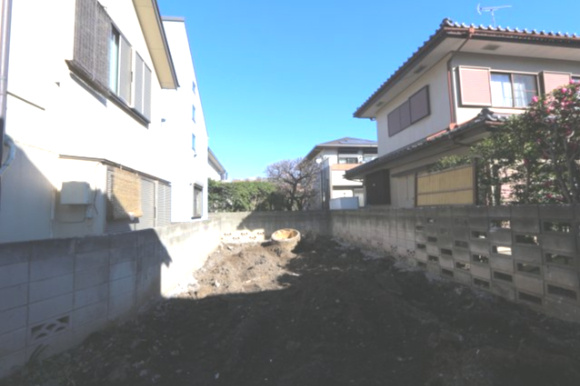 【MIRASUMO】国分寺市本多325①の外観|LDKは広々18帖。家族が毎日顔を合わせられるよう階段はリビング内に設けました。　