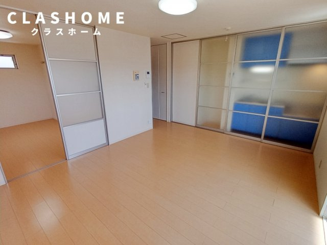 ビューテラス　　刈谷市近郊の賃貸はクラスホームの居間・リビング|同物件の別部屋になります。