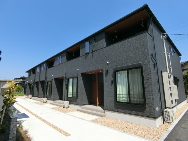 フォレストパレスの外観