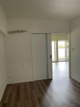 ユニハイツ朝霧の洋室