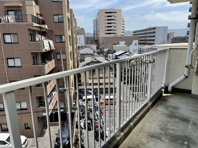冨永ビルのバルコニー