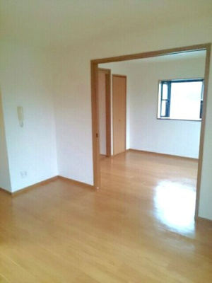 【内装】 | パークウインド | 明るい室内です