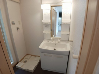 【洗面所】 | フローレンスつくばＡ | コンパクトで使いやすい洗面所