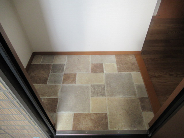 プランドールMITANI　E棟の玄関