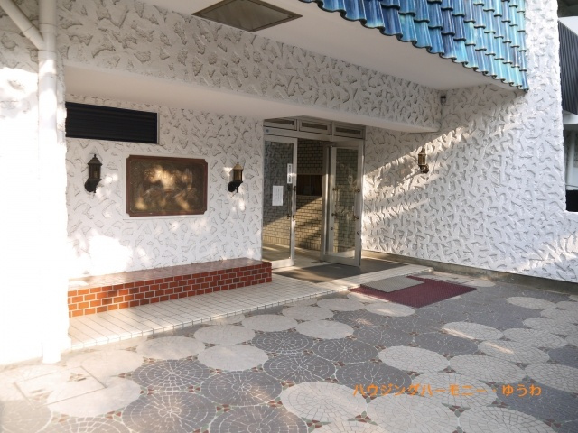 【エントランス】 | 秀和大山レジデンス | 清廉とされたエントランスになっています。