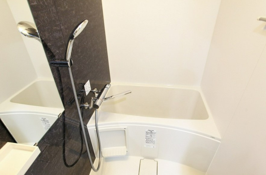 グランクオール東立石の浴室