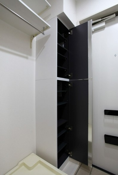 グランクオール東立石の玄関