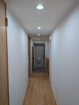 メゾンドール朝霧の玄関