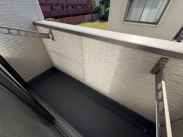 アジール・アンのバルコニー