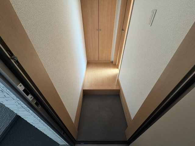 アジール・アンの玄関