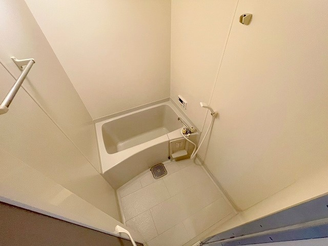 ドムール三国2番館の浴室