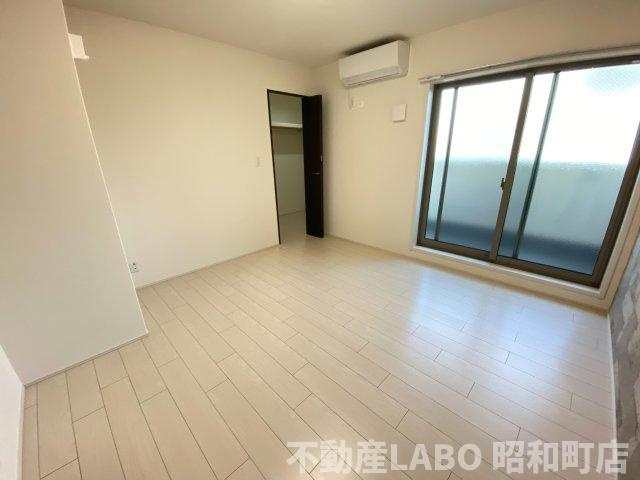 カーサ 針一東の洋室