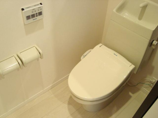 【トイレ】 | コンフォートレジデンスⅡ | シャワー付トイレ