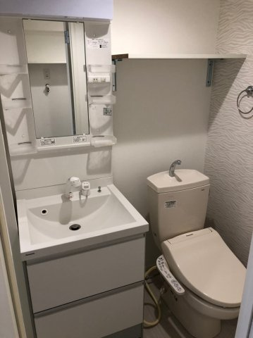 ハーモニーテラス上石神井二丁目の独立洗面台