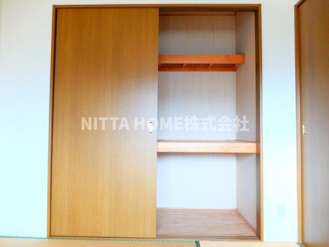 丹波市氷上町横田の賃貸マンションの収納|大きなクローゼットもありますよ◆
