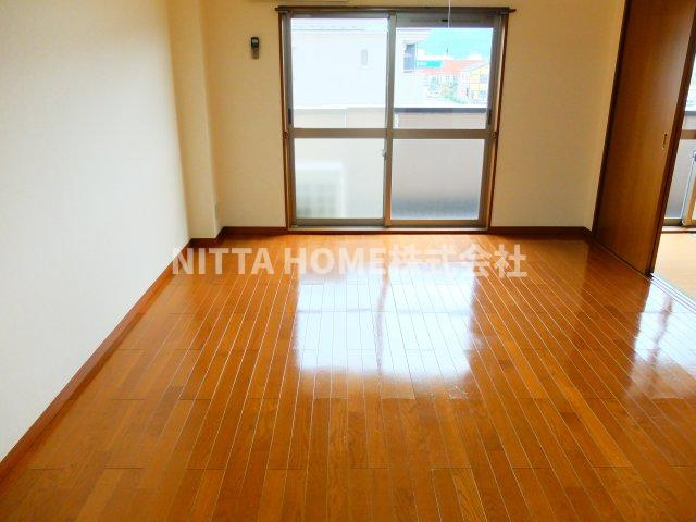 丹波市氷上町横田の賃貸マンションの居間・リビング|陽当り良好です！