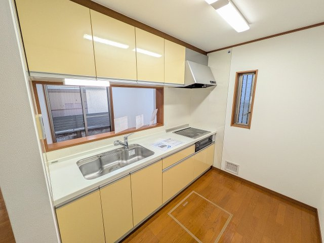 八王子市　高倉町　中古戸建てのキッチン|～使い勝手の良いシステムキッチン～