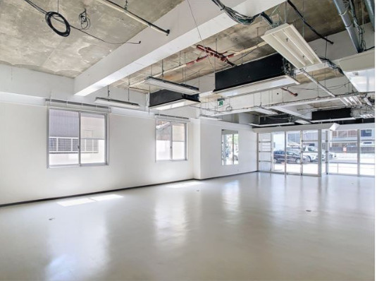 大黒屋産業ビルの内装