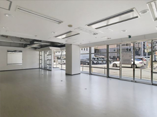 大黒屋産業ビルの内装