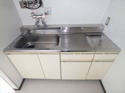 大黒屋産業ビルのキッチン
