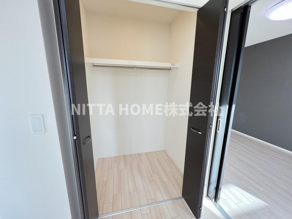 丹波市氷上町市辺のアパートの収納|大きなクローゼットもありますよ◆