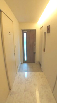 売中古戸建　静岡市清水区弥生町の玄関