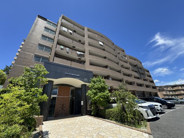 ボヌール千里中央弐番館