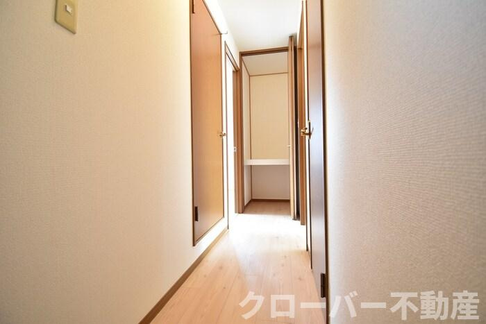 リビングタウン宇多津 C棟のその他|廊下物入