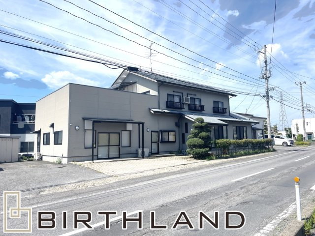 想定賃料年216万　想定利回り4.76％　木造戸建の外観|仁井田郡山線沿いにある店舗(事業所)兼住宅！駐車場も広くとれていて４号線にも出やすい立地です！