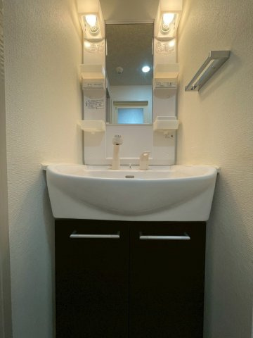 グラントゥルース練馬2の洗面所