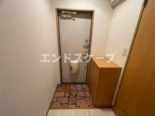 グリーンコート　壱番館の玄関|高崎、前橋、伊勢崎エリアのお部屋探しはエンドスケープまで！お客様の理想お聞かせ下さい♪
内装の色味が画像と異なる場合がございます。
