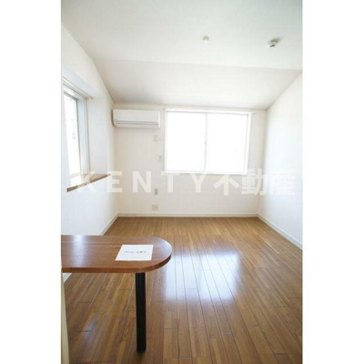 【居間・リビング】 | アドウェル西嶺Ｃ棟 | リビングです