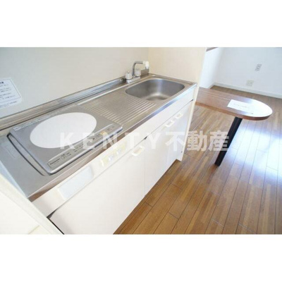 【キッチン】 | アドウェル西嶺Ｃ棟 | コンパクトなキッチンで掃除もラクラク