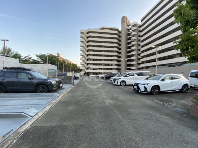 クリアクレセント住之江の駐車場|クリアクレセント住之江　駐車場