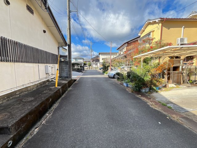 矢橋町売土地の前面道路含む現地写真