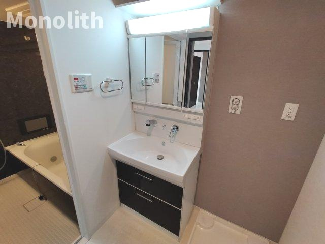 YF宮山台ガーデンの洗面所