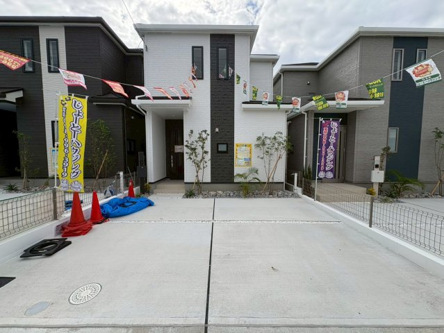 ＋＋　那覇市具志２丁目－C号棟（全７棟）の外観