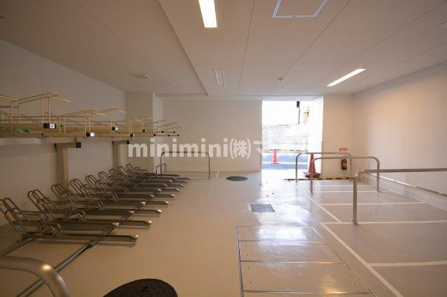 サムティ大阪九条Nobleの駐車場