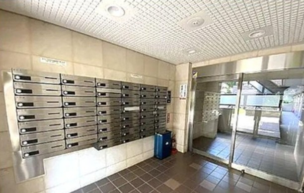【その他共用部分】 | スカイコート池袋第５ | エントランスは、オートロックになっていますので、防犯対策しっかりとしています。