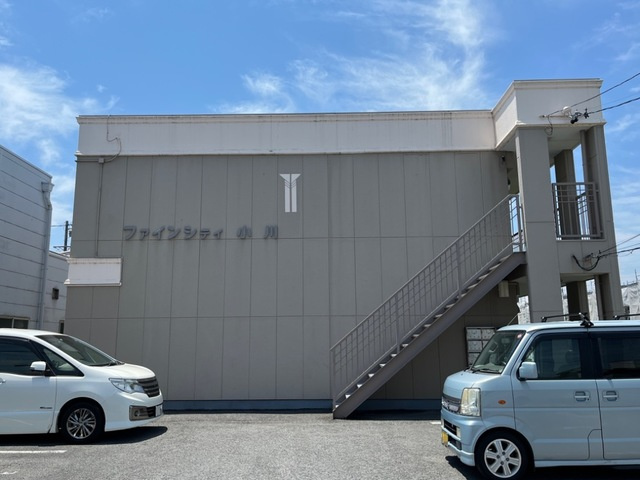 ファインシティ小川Ｃの駐車場