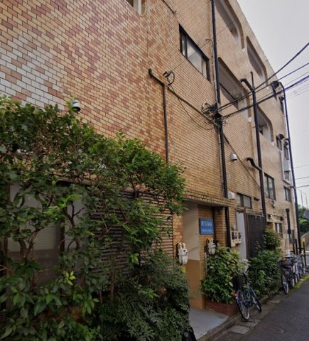 河上マンションの外観