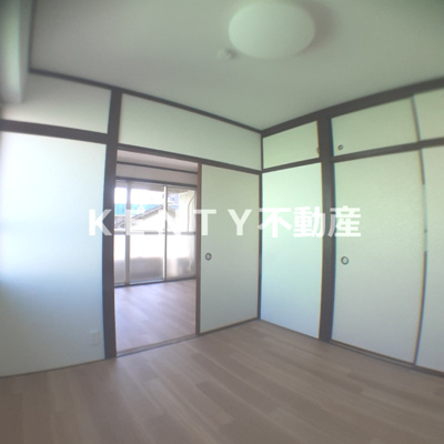 【洋室】 | 梅屋敷ビル | 明るい洋室です