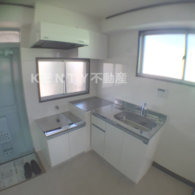 【キッチン】 | 梅屋敷ビル | キッチンでお料理をお楽しみください