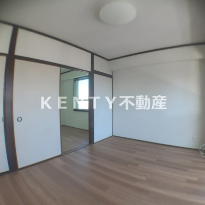 【居間・リビング】 | 梅屋敷ビル | ゆったりとした居間です