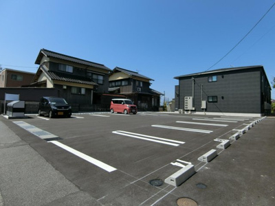 【駐車場】 | フォレストパレス