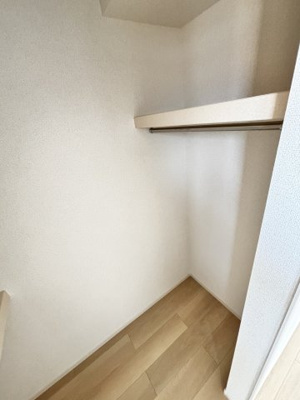 【収納】 | フォレストパレス | イメージ202号室の写真