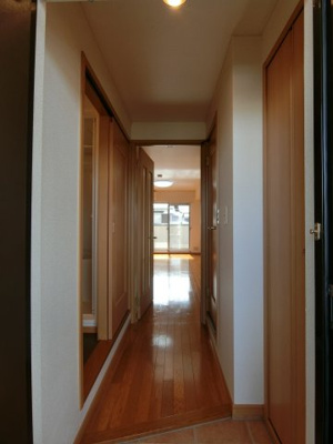 【玄関】 | ピュアセルト森尾Ⅱ | イメージ写真201号室